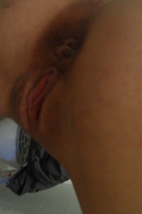 ladyboy de saia curta pornografia hd arquivo
